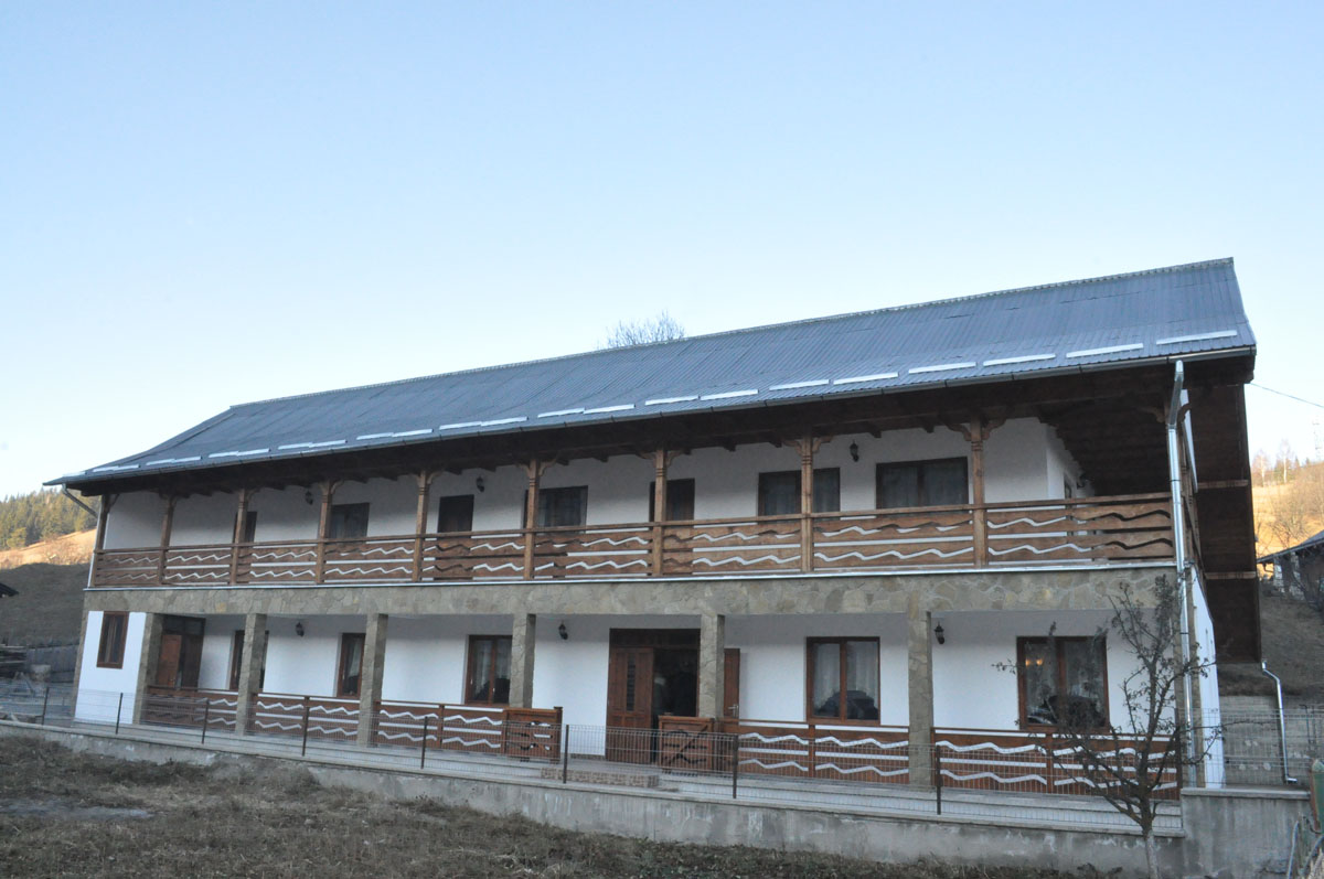 Aşezământul social-cultural din parohia Sadova II Sfinţirea Aşezământului social-cultural „Sfântul Apostol Andrei“ din parohia Sadova 2