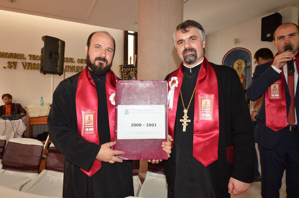 A doua promoţie a Seminarului ortodox ieşean a aniversat 10 ani de la absolvire