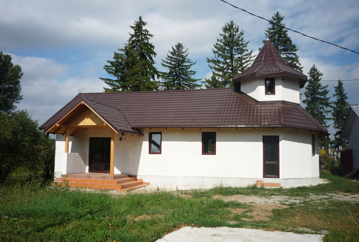 Binecuvântări arhiereşti în patru parohii ale Mitropoliei Moldovei şi Bucovinei