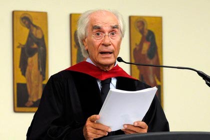 Christos Yannaras conferenţiază astăzi la Academia Română
