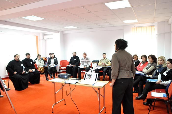 Training pentru susţinerea activităţilor sociale ale Bisericii