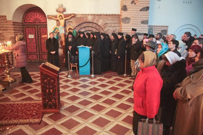 Slujbe în limba română la Kiev