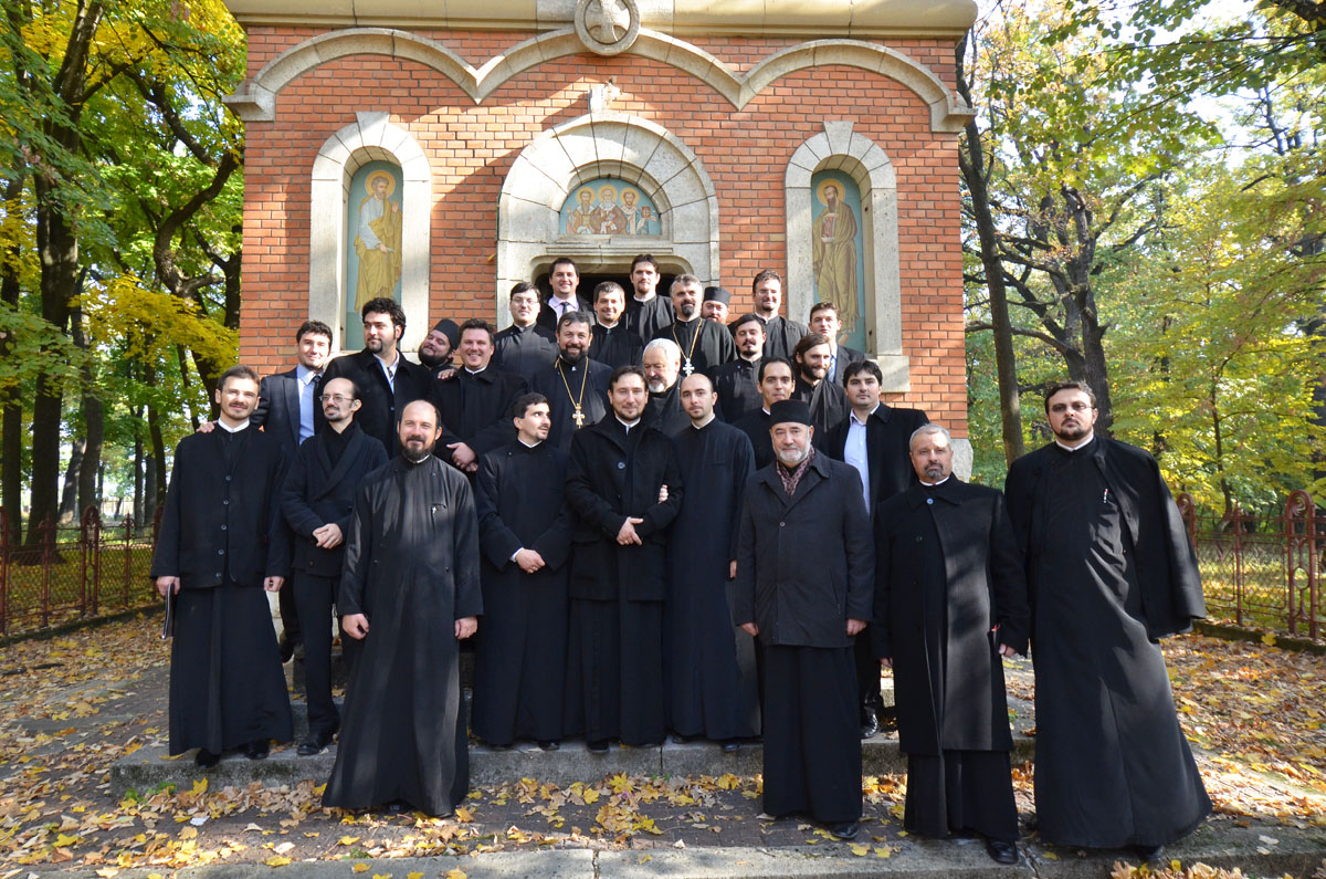 A doua promoţie a Seminarului ortodox ieşean a aniversat 10 ani de la absolvire