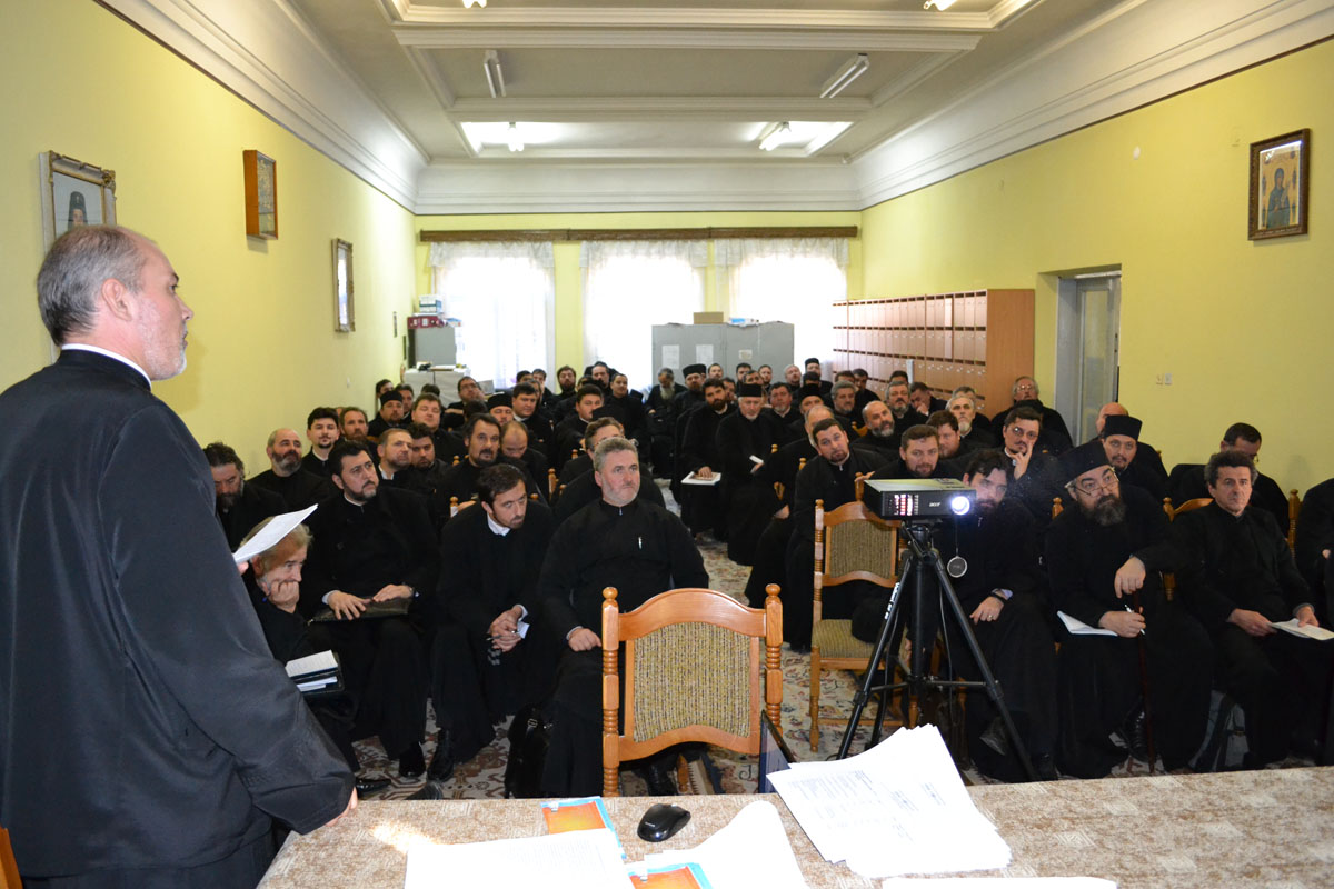 Şedinţa preoţilor din Protopopiatul Piatra Neamţ