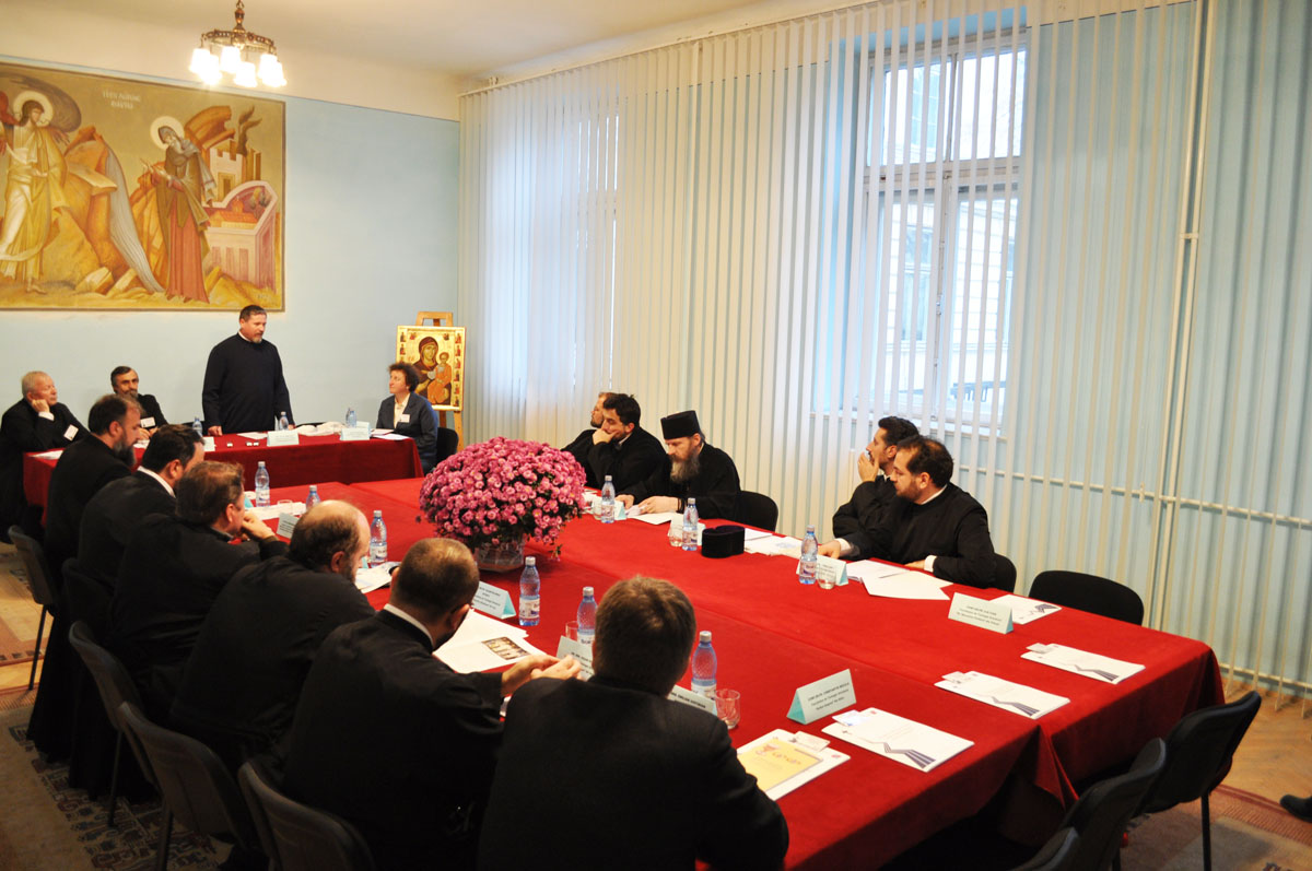 Profesorii de catehetică şi omiletică s-au reunit la Iaşi