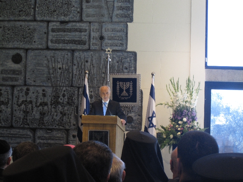 Reprezentantul Aşezămintelor Româneşti din Ţara Sfântă la Reşedinţa Prezidenţială a Statului Israel