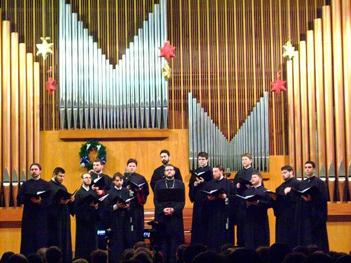 Grupul psaltic de la Stavropoleos a susţinut un concert de colinde la Chişinău Grupul psaltic de la Stavropoleos a susţinut un concert de colinde la Chişinău