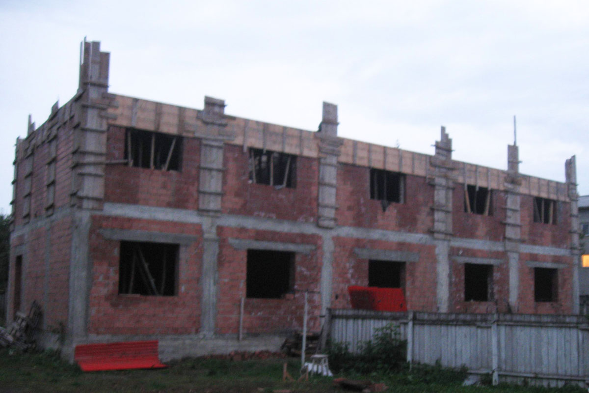 Casă socială pentru copii săraci şi femei supuse violenţei