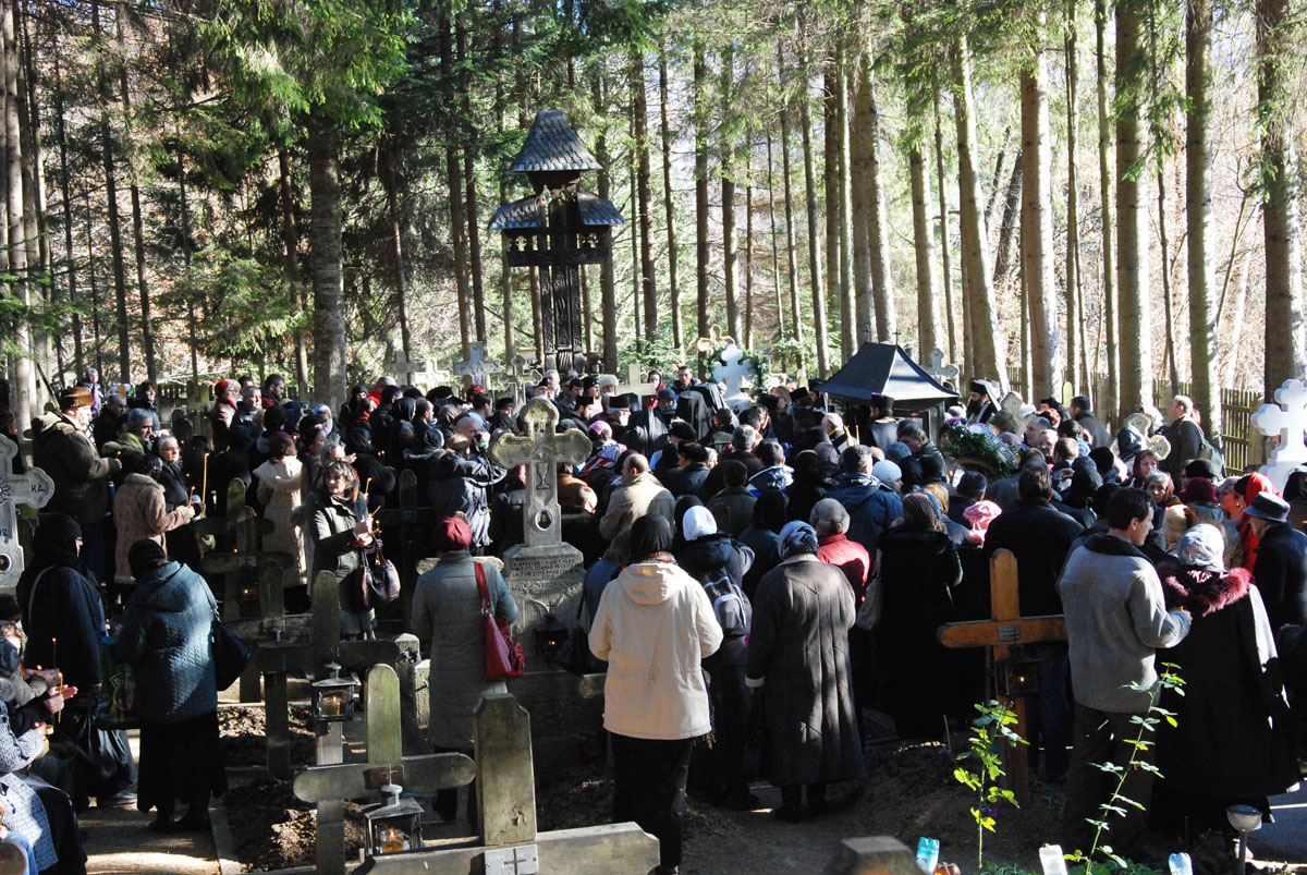 Slujbă de pomenire pentru cuvioşii părinţi ai Sihăstriei