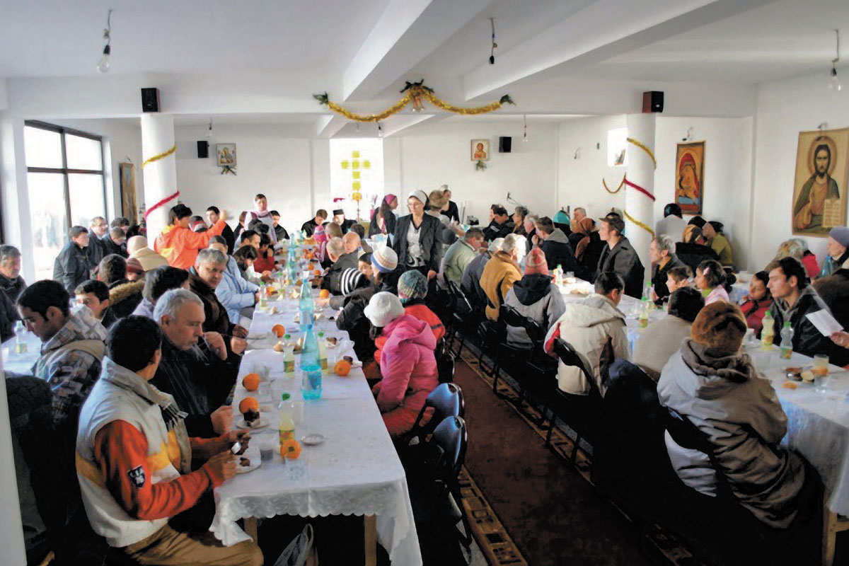 Binecuvântare arhierească la Biserica Curelari din Iaşi