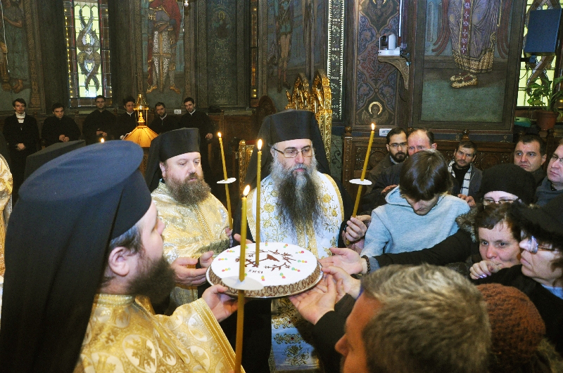 Pomenirea eroilor din decembrie 1989 la Catedrala Patriarhală