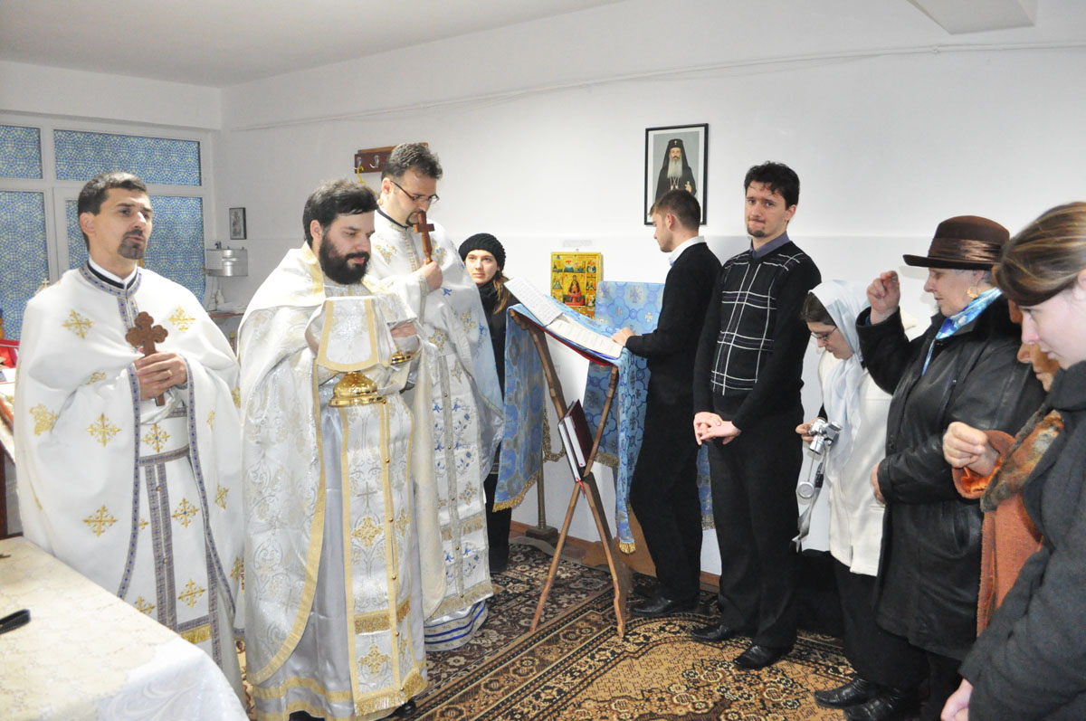 Sfinţirea capelei Grupului Şcolar „Vasile Pavelcu“ Iaşi