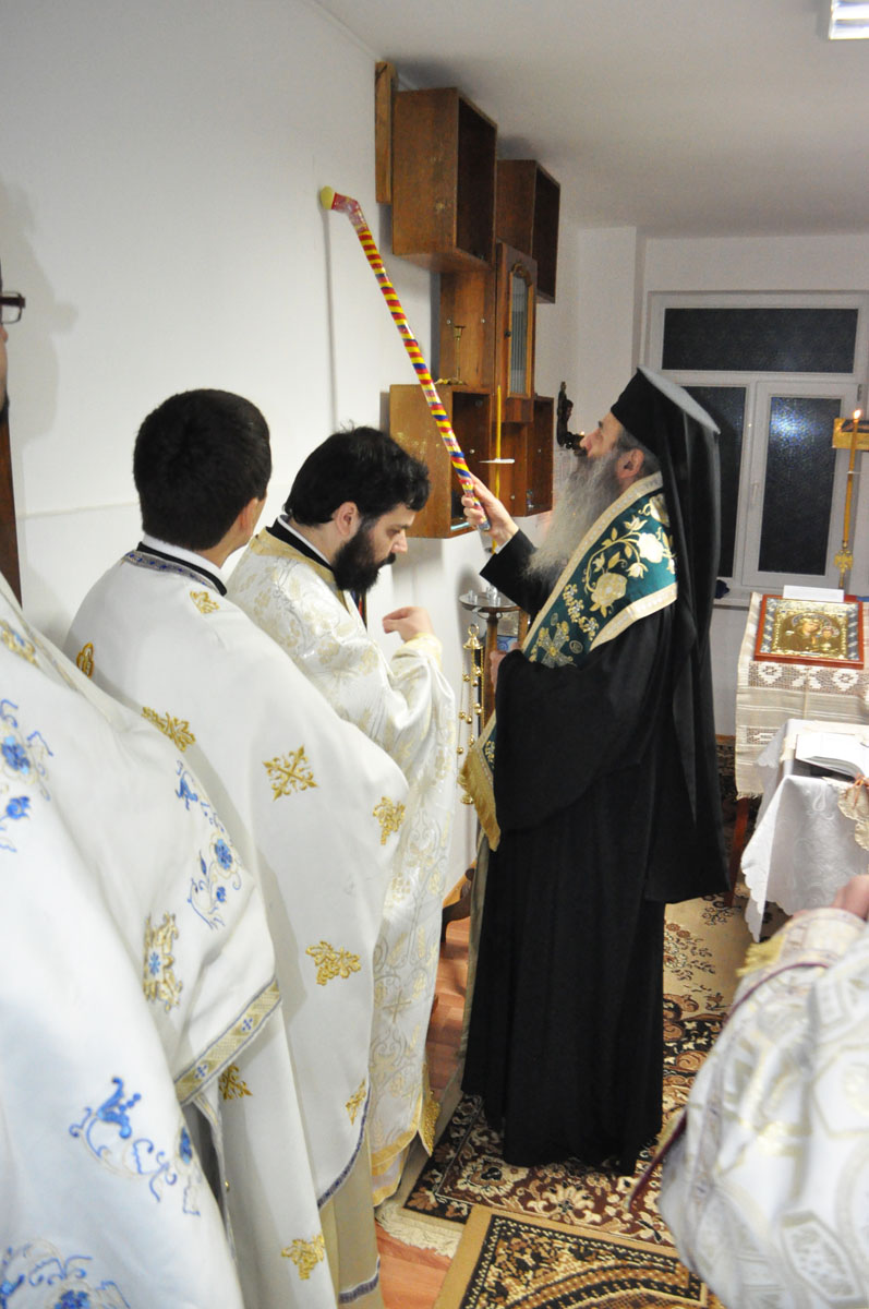 Sfinţirea capelei Grupului Şcolar „Vasile Pavelcu“ Iaşi