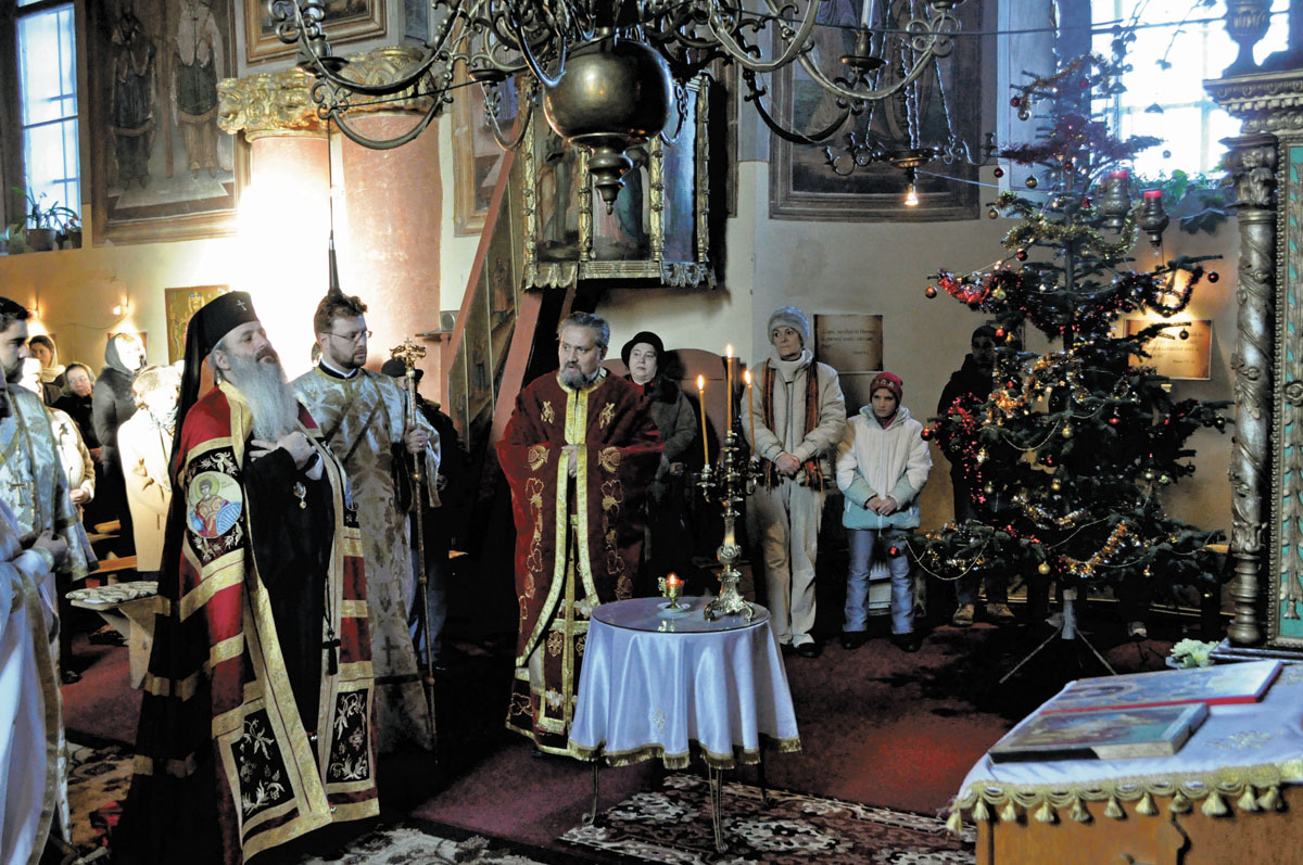 Binecuvântare arhierească la Biserica Curelari din Iaşi