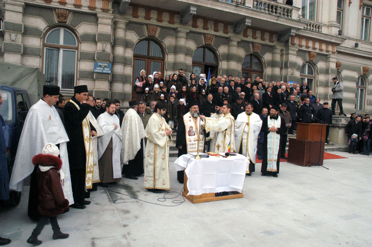 Slujbe de Te Deum în oraşele Moldovei, de Ziua Naţională