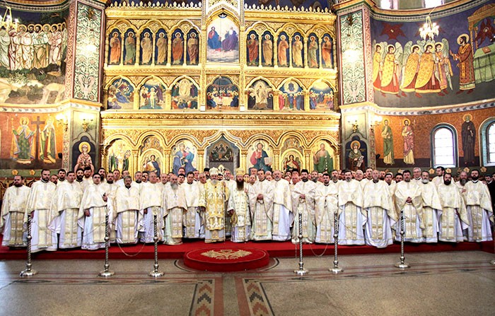 În Catedrala mitropolitană din Sibiu s-a oficiat un parastas pentru mitropolitul Antonie Plămădeală