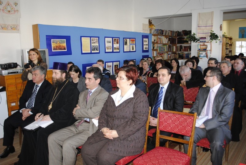 Simpozion dedicat aniversării Unirii Principatelor Române, la Micherechi – Ungaria