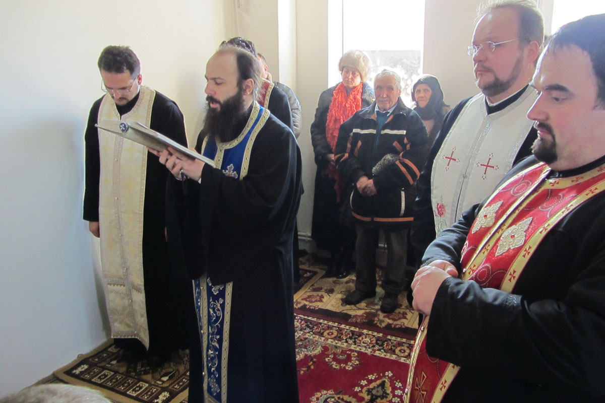 Sfinţirea bibliotecii parohiei Găneşti