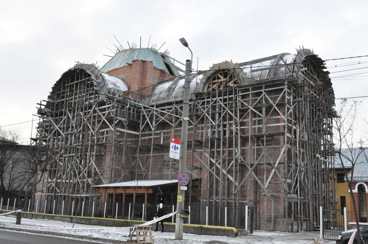 Binecuvântare arhierească în parohia „Sfinţii Împăraţi Constantin şi Elena“ – Poitiers