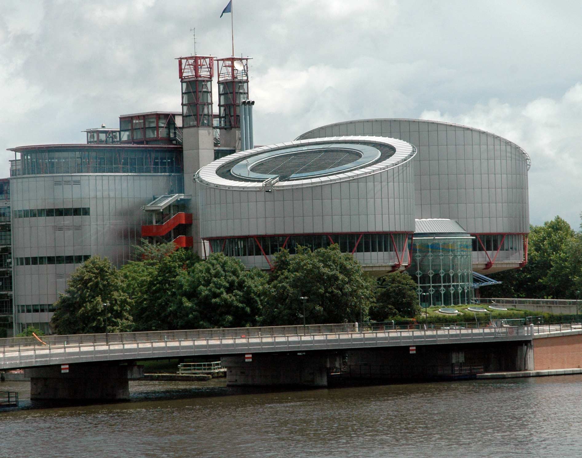 Victorie a vieţii în Europa: „Eutanasia trebuie interzisă întotdeauna”