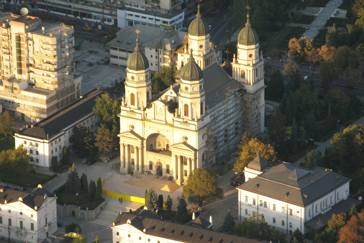 Ansamblul mitropolitan din Iaşi va fi restaurat şi consolidat