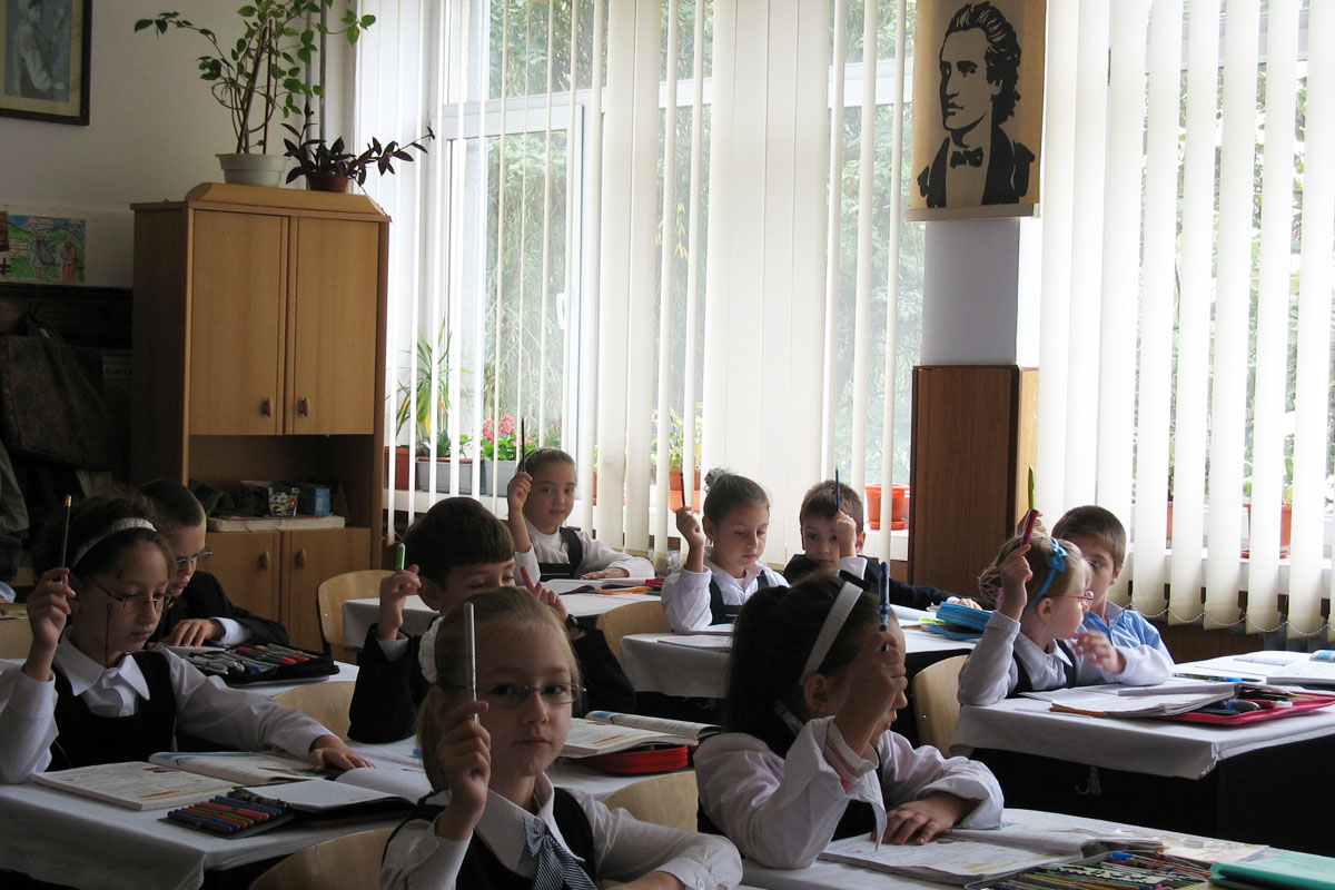 Ce schimbări aduce anul în învăţământul preuniversitar