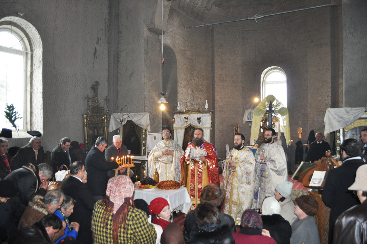 Sfântul Ierarh Grigorie Teologul, cinstit în parohia Rediu