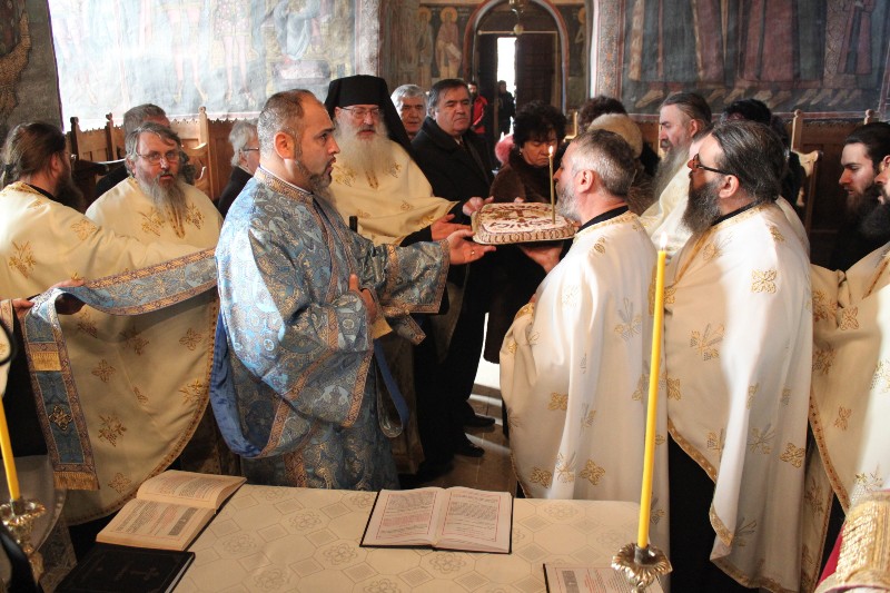 La Mănăstirea Cozia s-a oficiat o slujbă de pomenire pentru voievodul Mircea cel Mare