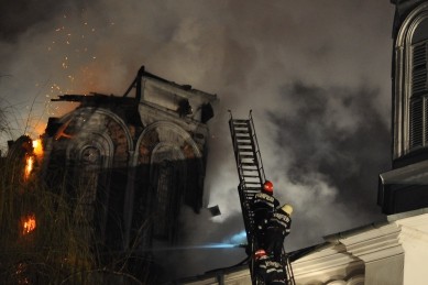 Incendiu la Biserica &quot;Sfântul Pantelimon&quot; din Capitală