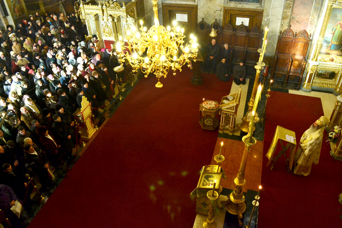 Hramul Facultăţii de Teologie din Iaşi, serbat la Catedrala mitropolitană