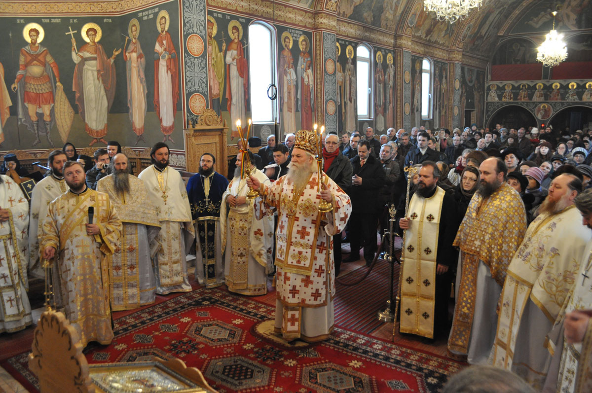 Sfântul Cuvios Antonie „o făclie aprinsă“ înaintea oamenilor