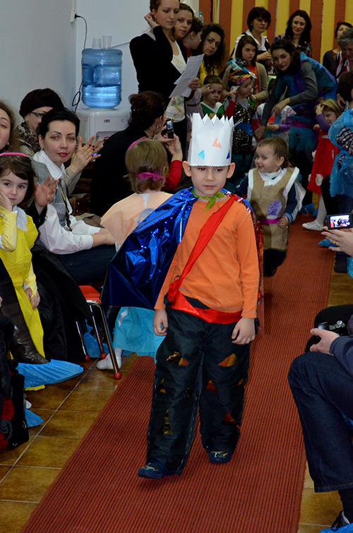 Parada costumelor ecologice, la Grădiniţa „Buna Vestire”