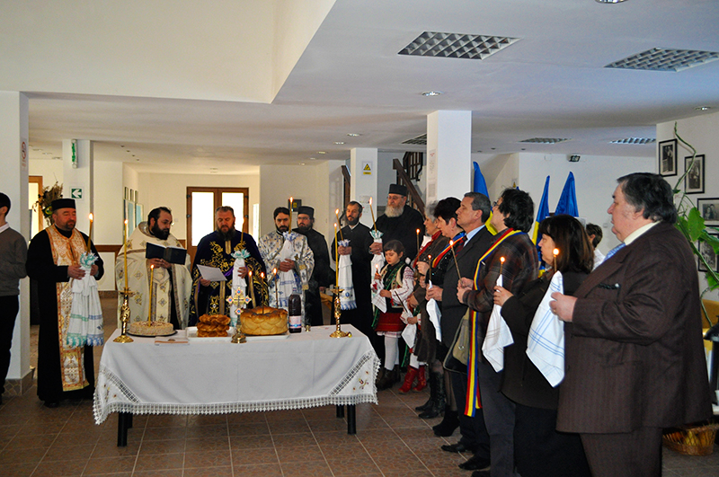 La Vânători-Neamț clopotele au bătut pentru Mihai Eminescu