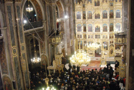 „Maica bisericilor“ din Moldova, în straie de sărbătoare