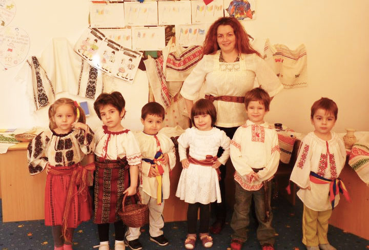 Copiii de la Grădiniţa „Buna Vestire“ descoperă tradiţiile bunicilor