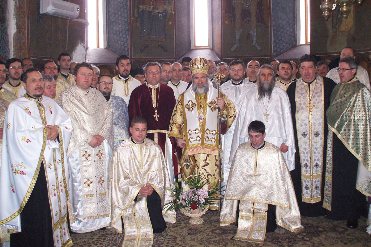 Întruniri preoţeşti în Mitropolia Moldovei şi Bucovinei