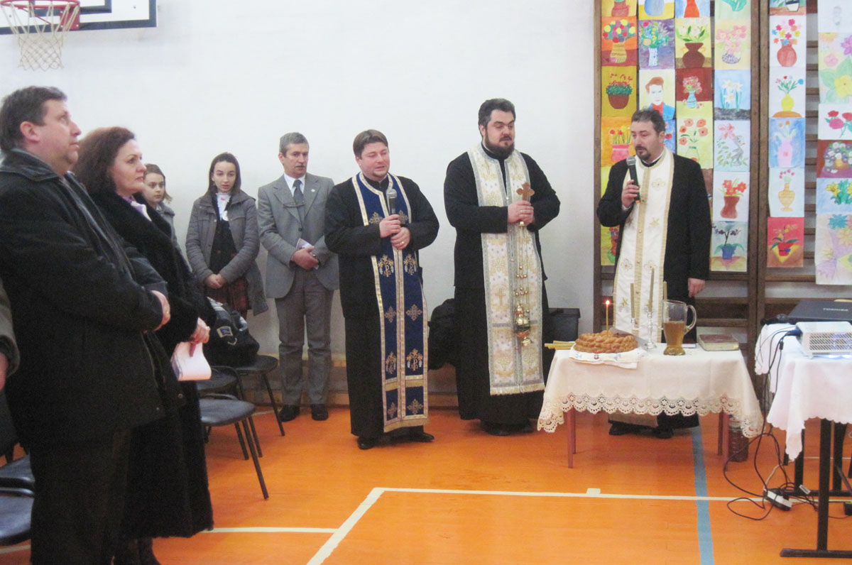 145 de ani de la înfiinţarea primei şcoli din Moineşti