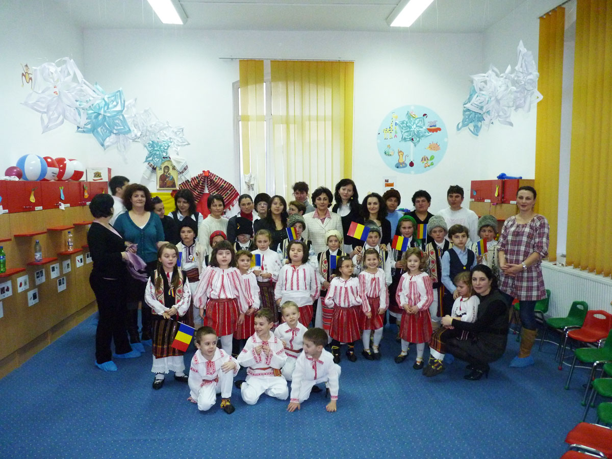 Copiii de la Grădiniţa „Buna Vestire“ descoperă tradiţiile bunicilor