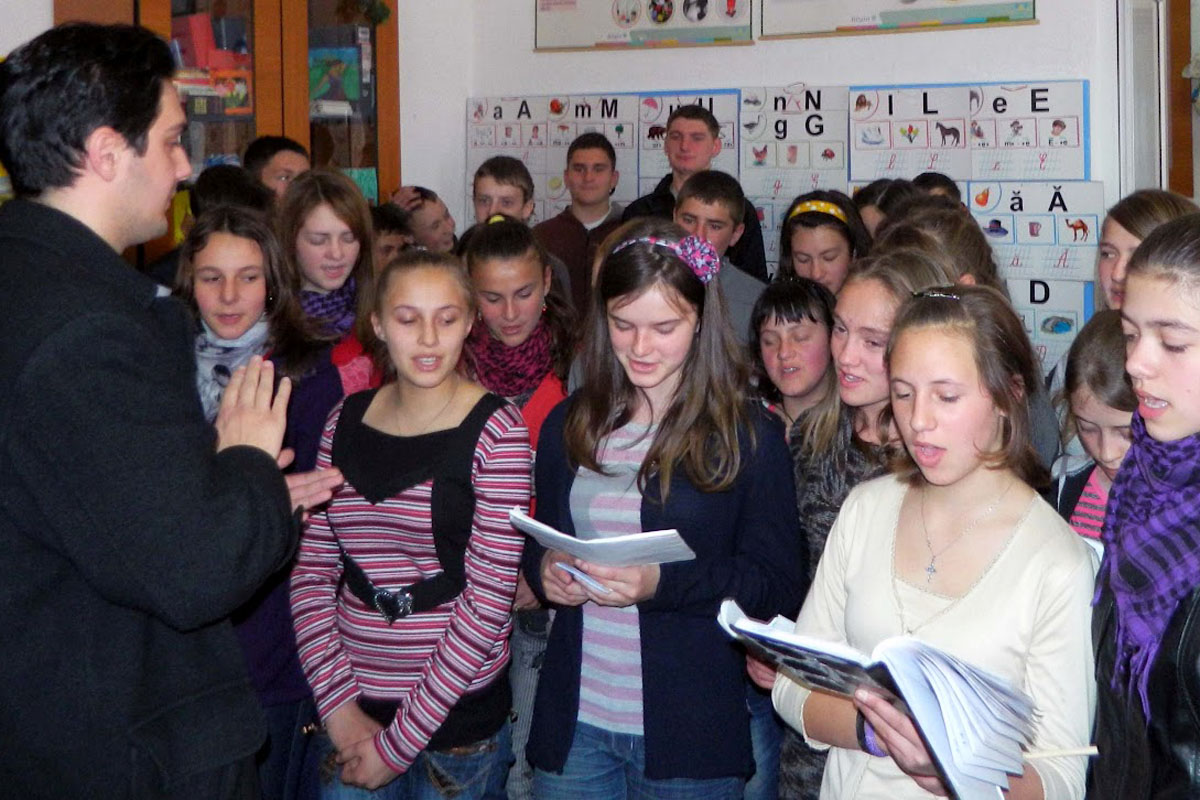 Manifestare cultural-catehetică la Girov