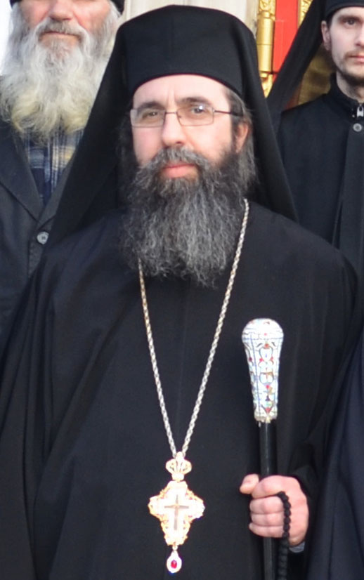 Noi stareţi la Mănăstirile Pângăraţi şi Horaiţa