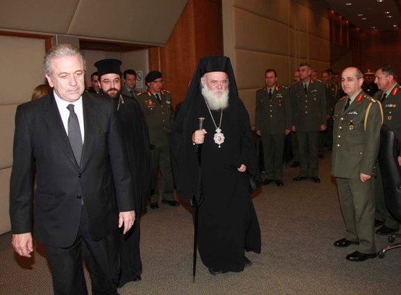 Atena: armata ajută acţiunea socială a Bisericii