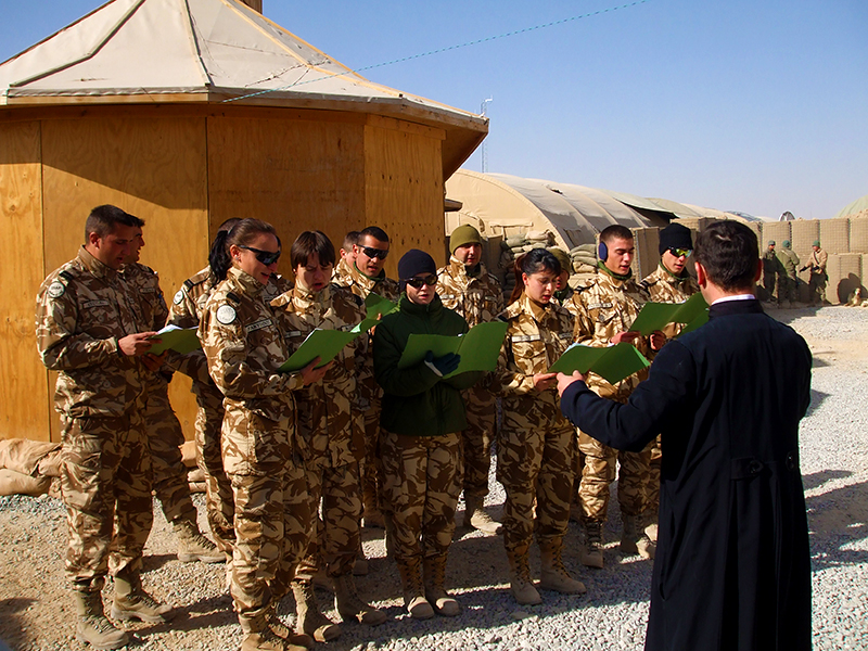 „Când sunt în misiune, militarii sunt conștienți că Dumnezeu îi apără și îi protejează”