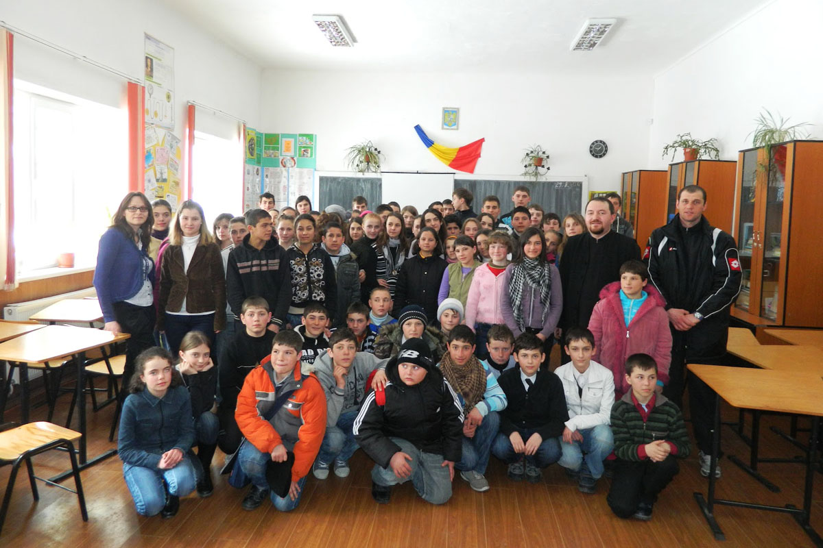 Activităţi educativ-catehetice la Girov