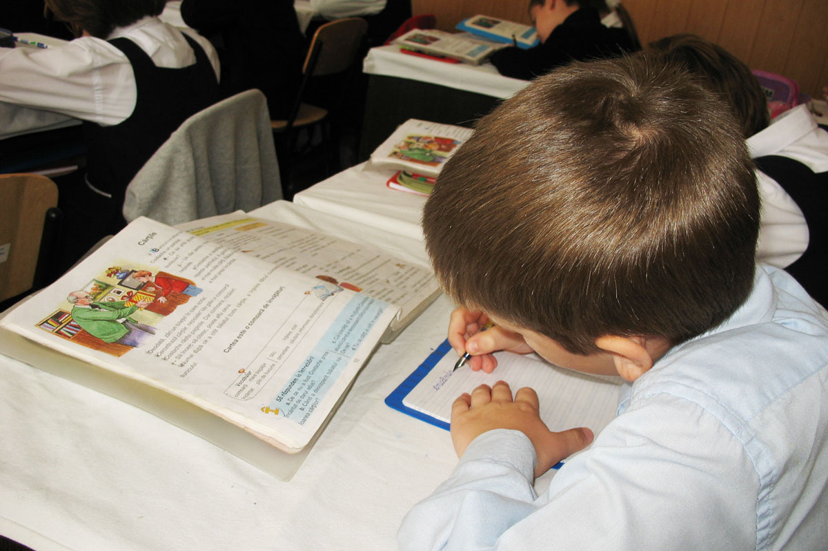 79%, procentul înscrierilor în învăţământul primar