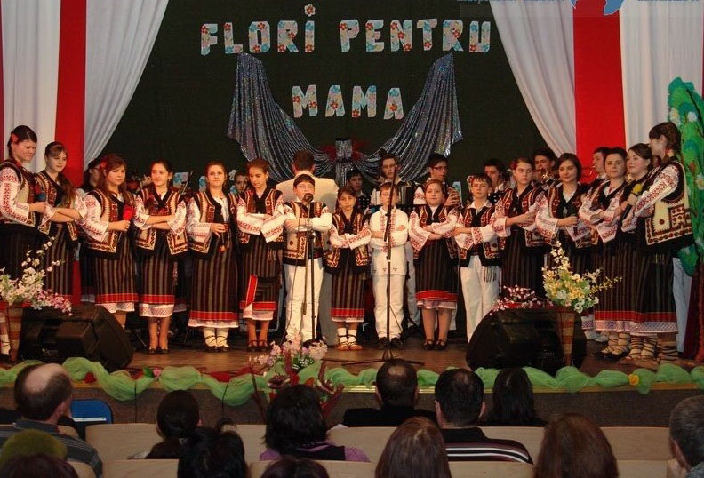 Activităţi culturale şi filantropice dedicate Zilei Internaţionale a Femeii