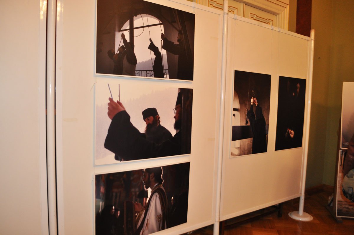 Călătorie fotografică prin mănăstirile ortodoxe româneşti