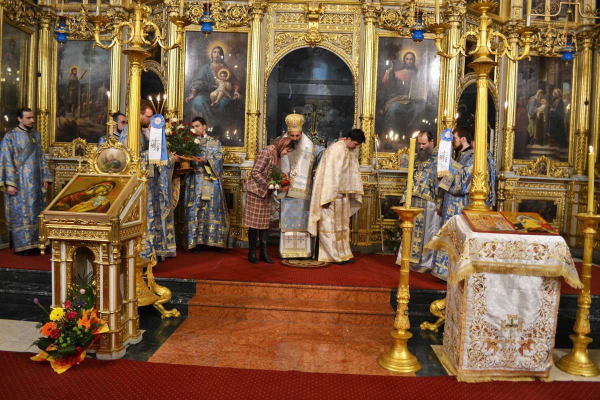 Diac. Andrei Atudorii a fost hirotonit preot de IPS Teofan „Orice icoană este o chemare continuă la rugăciune“