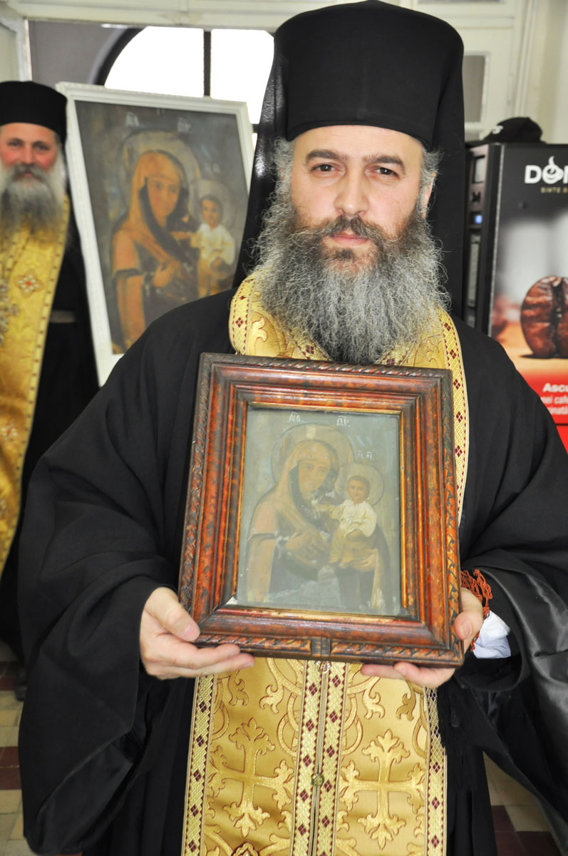 IPS Teofan, la hramul Mănăstirii Bisericani