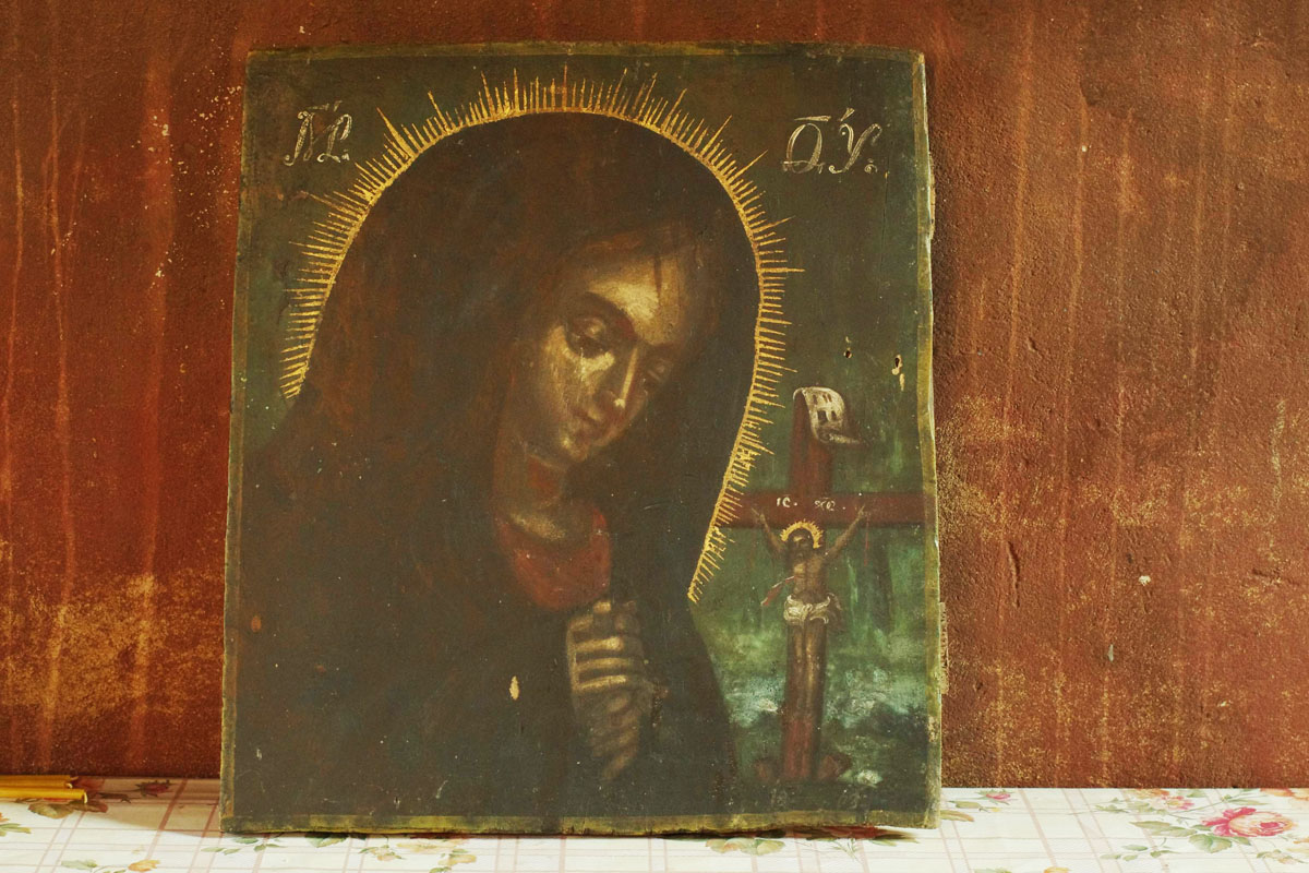 Bisericuţa neclintită de veacuri din Mirosloveşti Bisericuţa neclintită de veacuri din Mirosloveşti