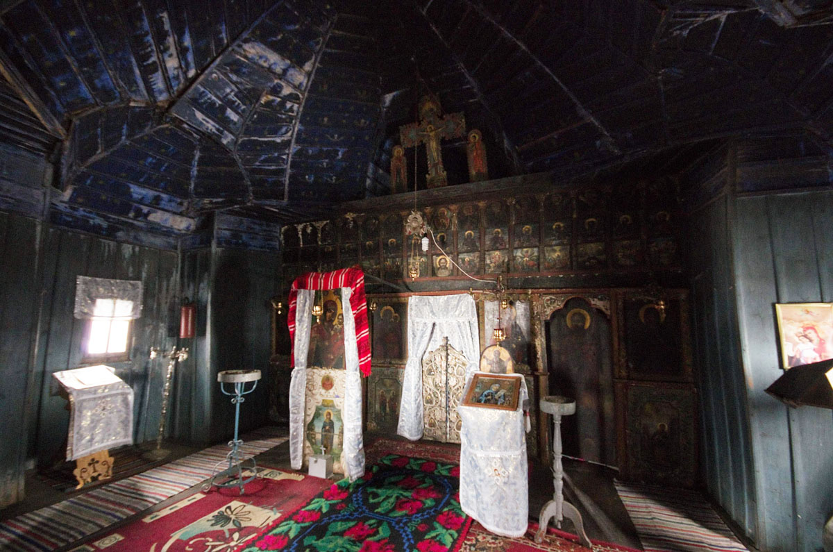 Bisericuţa neclintită de veacuri din Mirosloveşti Bisericuţa neclintită de veacuri din Mirosloveşti